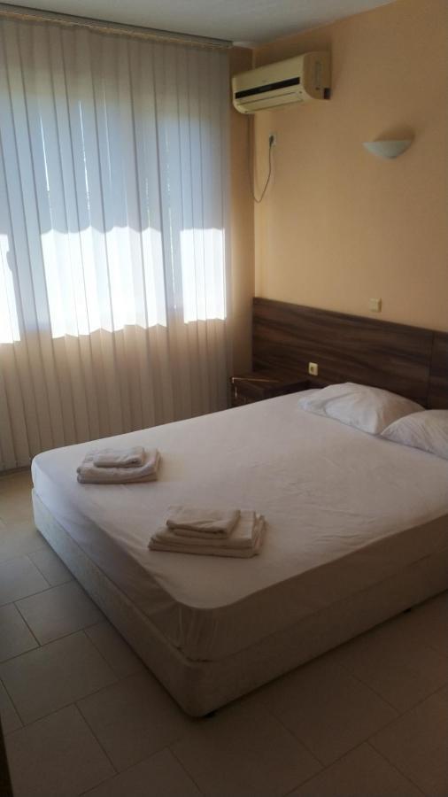 Paradise Bay Hotel Pomorie Luaran gambar