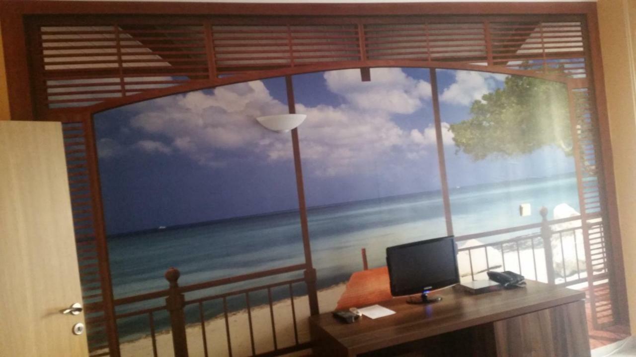 Paradise Bay Hotel Pomorie Luaran gambar